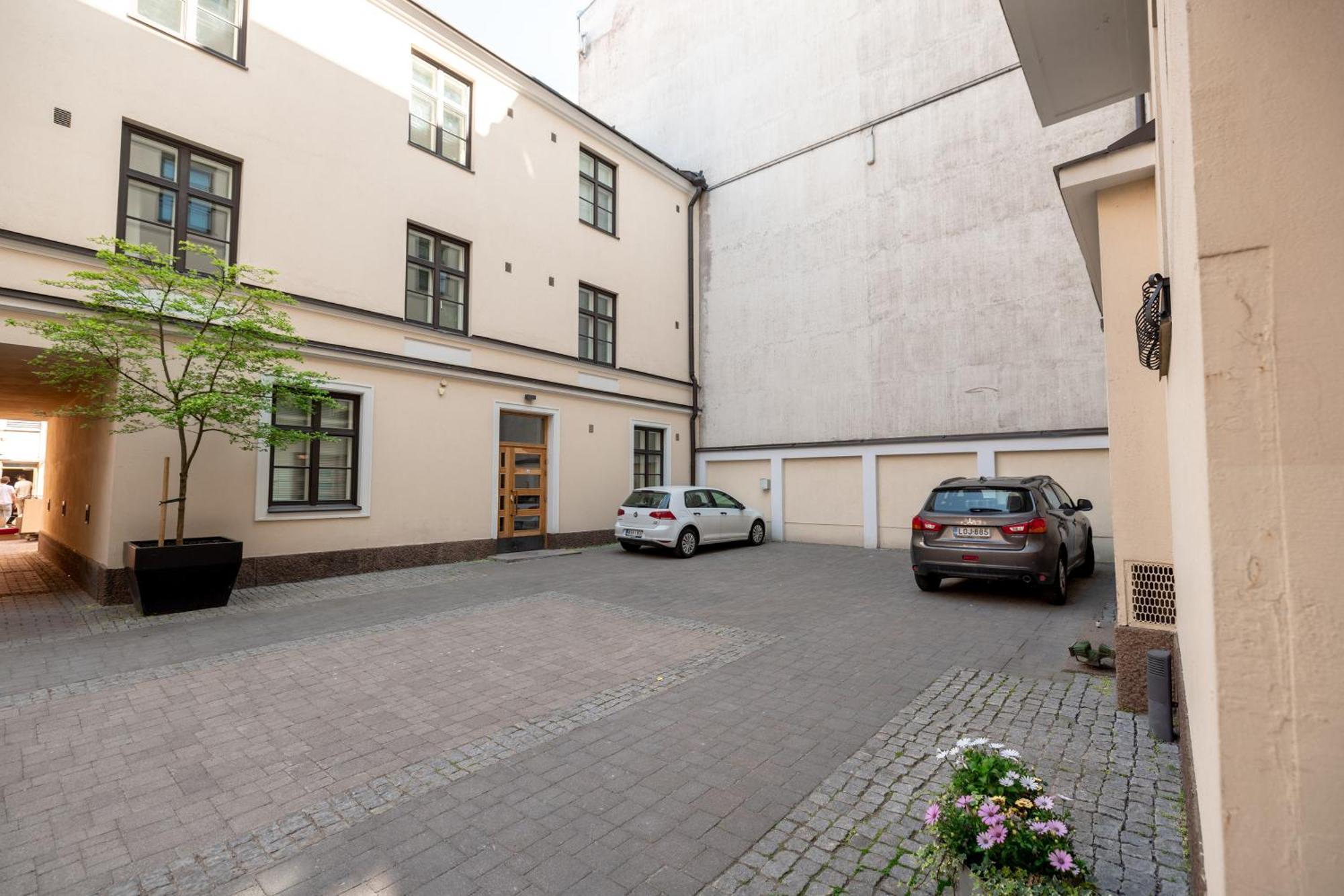 2Ndhomes Cozy Studio By The Esplanade Park Хелзинки Екстериор снимка